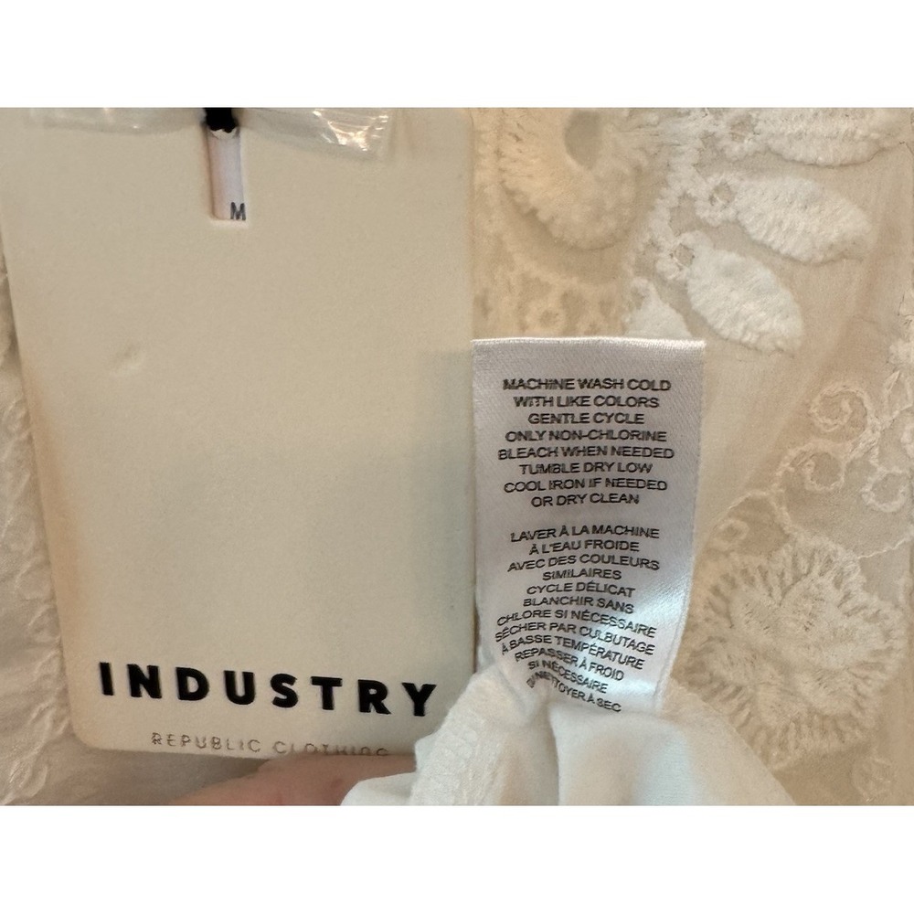 Industry Floral Textured Puff Sleeve Women's Small White Sunflower Appliqué Top - Picture 9 of 11